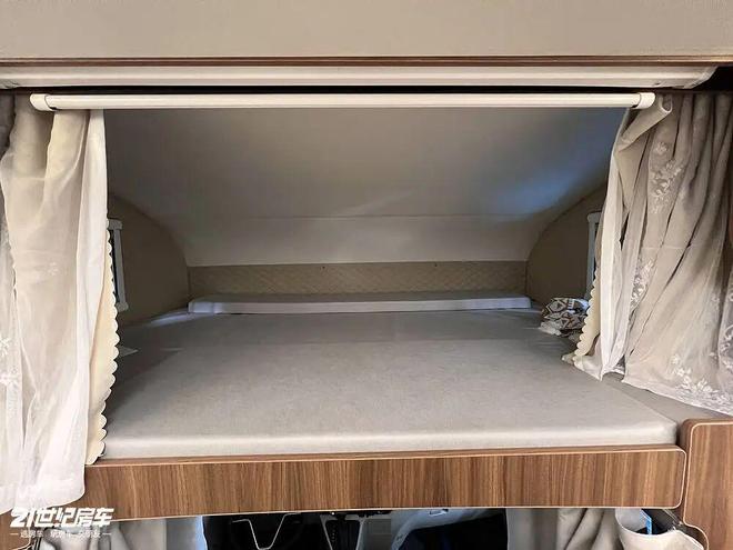 房独立睡卧空间凯乐泰房车亮相北京展新葡京912北京房车展|后上门大厨(图3) 房独立睡卧空间凯乐泰房车亮相北京展新葡京912北京房车展|后上门大厨(图3)